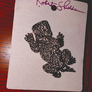 Vintage Robert Shields Horned Toad Lapel Pin